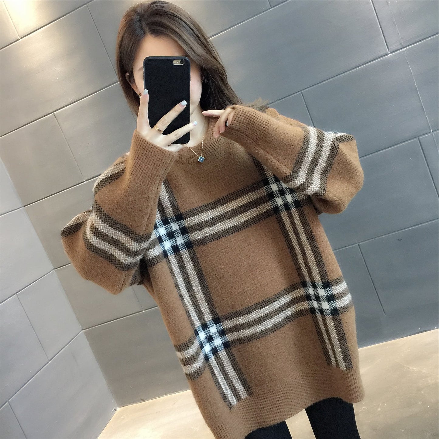 新作 着?せ厚手ゆったりニットセーター カーキ色トップスiEf-4597