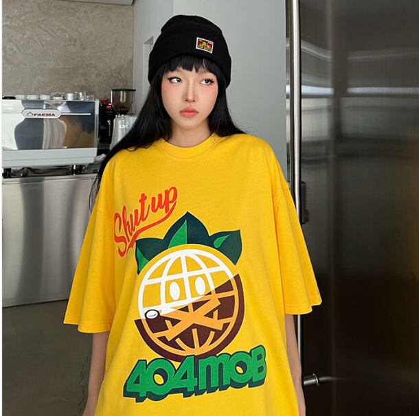 話題沸騰中 おしゃれ度高め 活躍する優秀アイテム プリント 半袖 Tシャツ E-9325