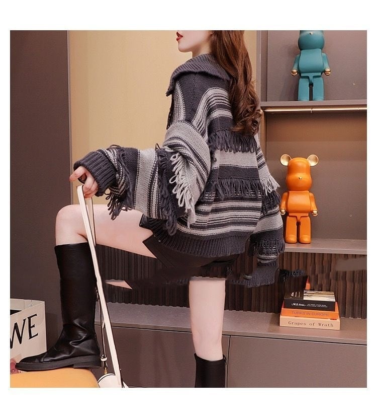 売れ筋 存在感抜群 個性的なデザイン トレンドアイテム 2色選択 スウェット E-12318