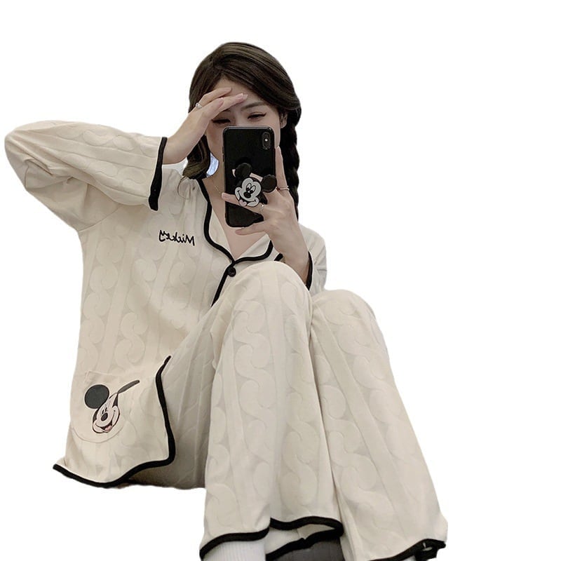 質感のいいホワイト長袖パジャマ2点セット   トップス+パンツセットE-4403