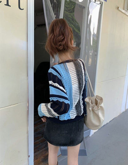 柔らかくて優しい印象 ストライプ柄 切り替え ニットトップスE-9142