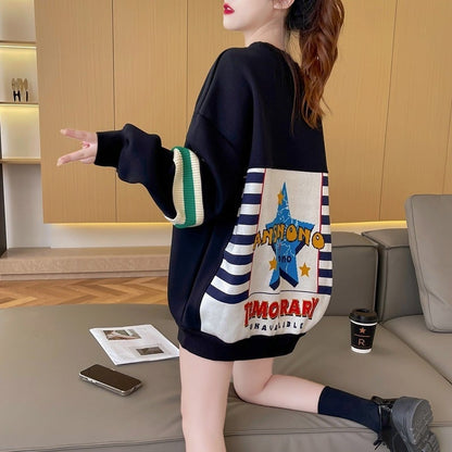 着?せ 切り替えブラック 星柄グラフィックロゴ スウェットE-4373