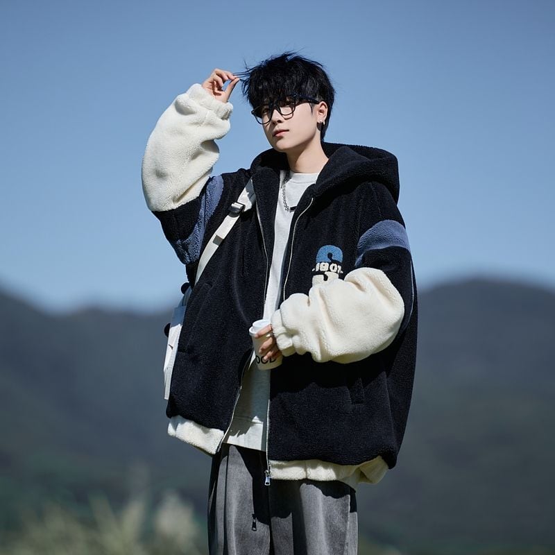 話題沸騰中 もこもこボア 3色展開 ジップアップパーカーE-12582