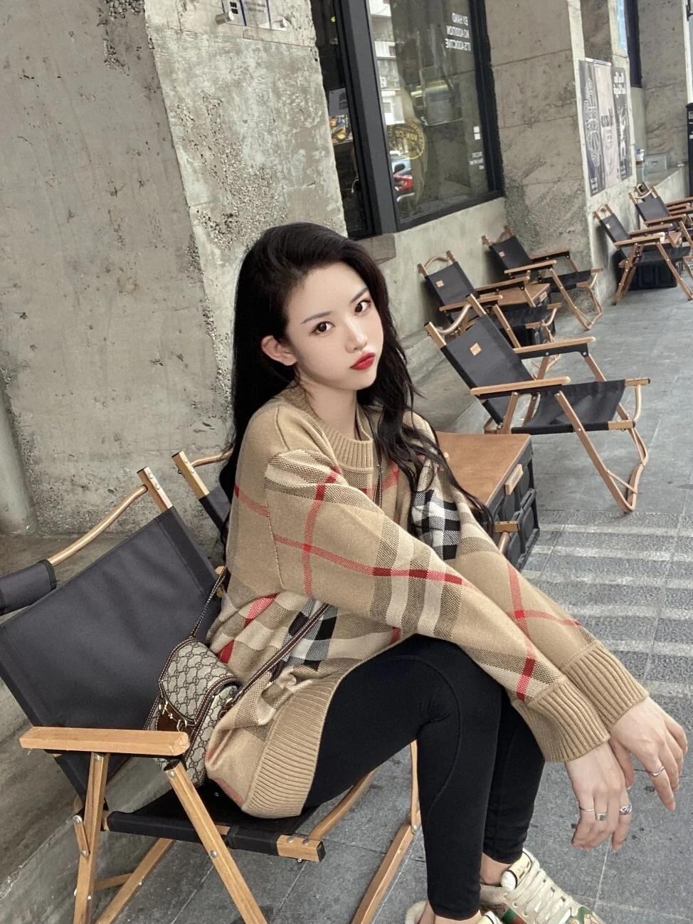 レトロ ラウンドネック オシャレ度満点 チェック柄 長袖 ニット セーターE-6808