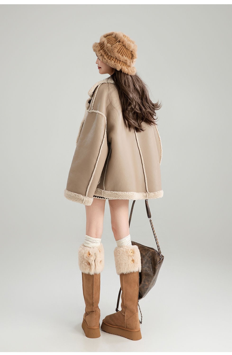 高級感溢れる 革ファッション厚い暖かいフェイクシャーリングジャケットコート ファッション感満々 E-9884