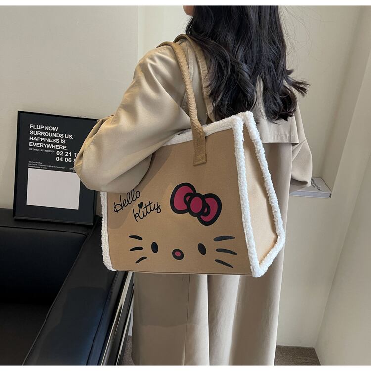 売れ筋 オシャレ 都市ファッショ デザイン 高見えデザイン 4色選択可 ショルダーバッグ メッセンジャーバッグE-10366