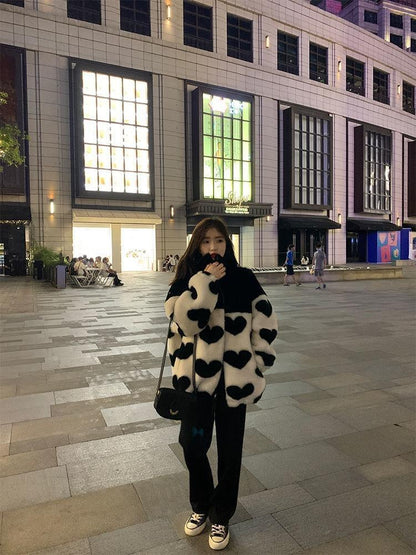 着心地も楽ちん！ スタイルアップ キュート  プラスベルベット フェイクファーコート E-12476