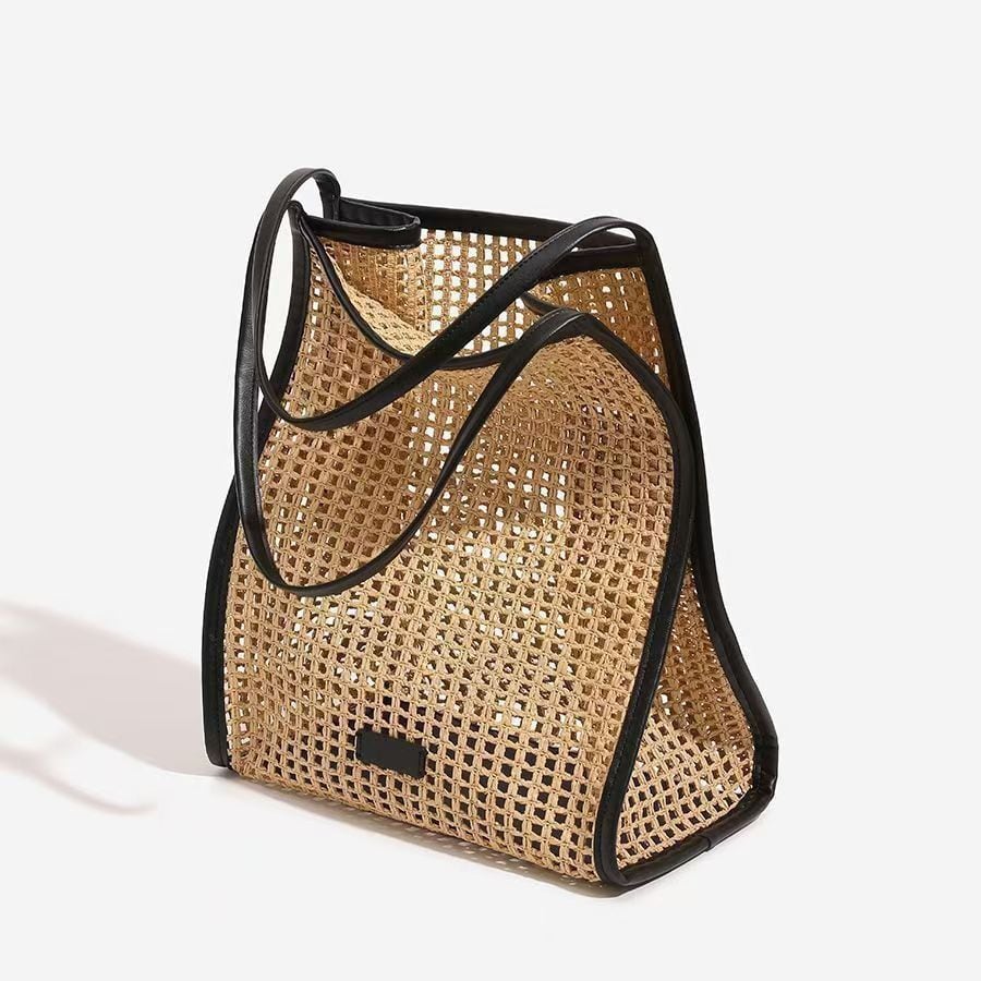 好感度EP  優しい色合い 機能的  クオリティー ストロークロスボディバッグiEf-12803