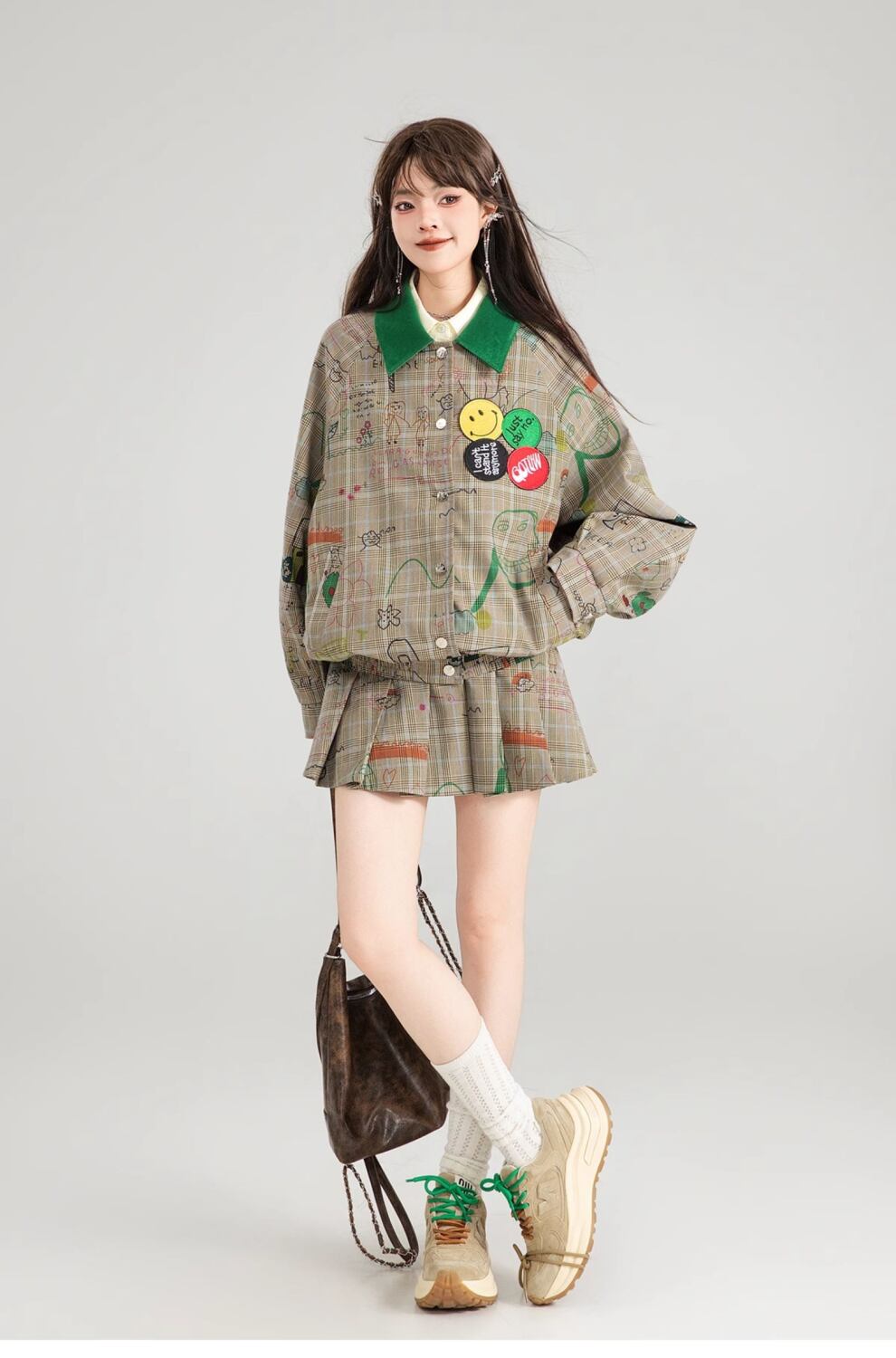 売り切れ必至 ジャージ+ カジュアル 短いスカート セットアップ E-10776