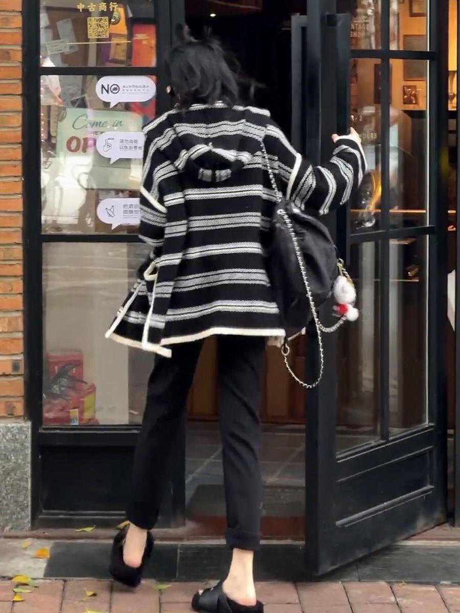 売り切れ必至 ストライプ柄 韓国風ファッション ニットカーディガンE-9376