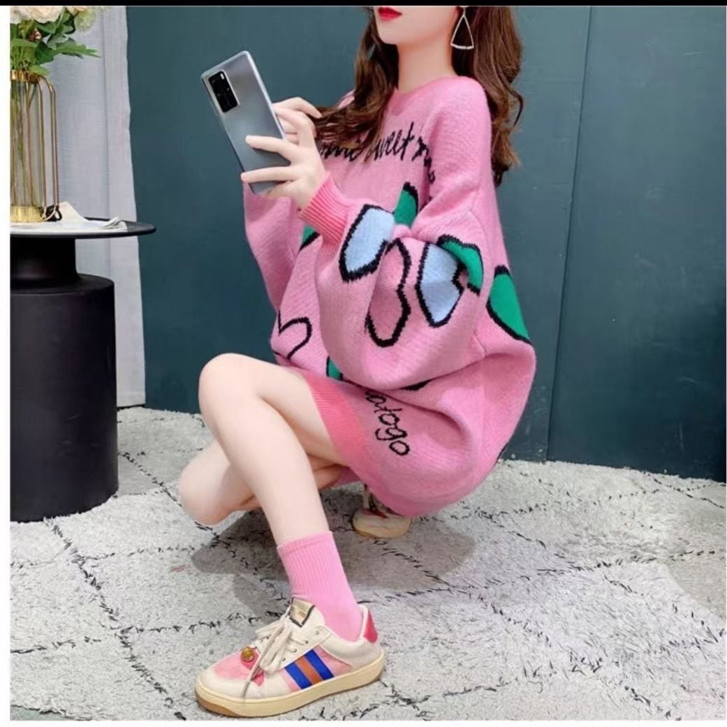 ラウンドネック 女性力を高める プリント ニットE-12380