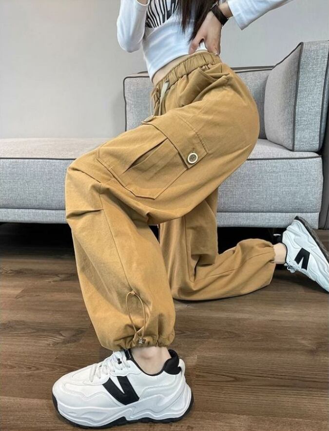 【裏起毛】好感度UP プラスベルベット 柔らかな肌触りで着心地も楽ちん！ 3色選択 ルーズストレートカジュアルパンツ E-9821