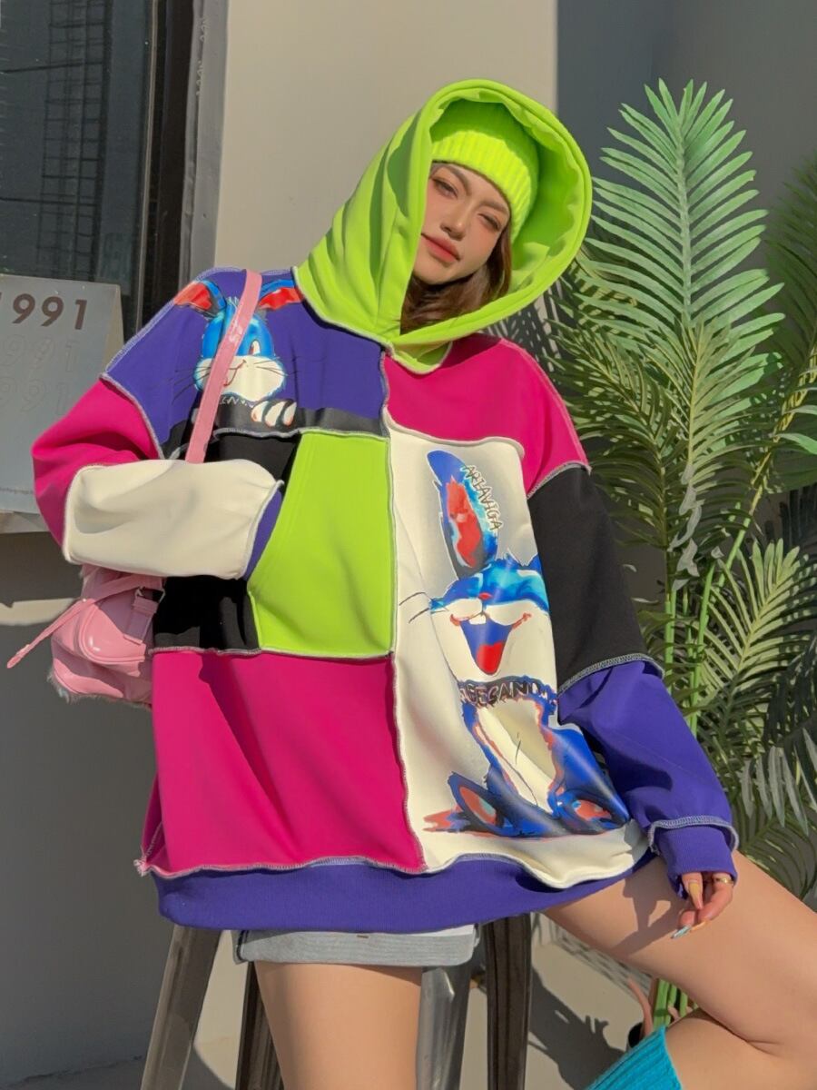 話題沸騰中 トレンドアイテム 存在感抜群 カラーマッチング 切り替え プリント2色選択 パーカー E-9906