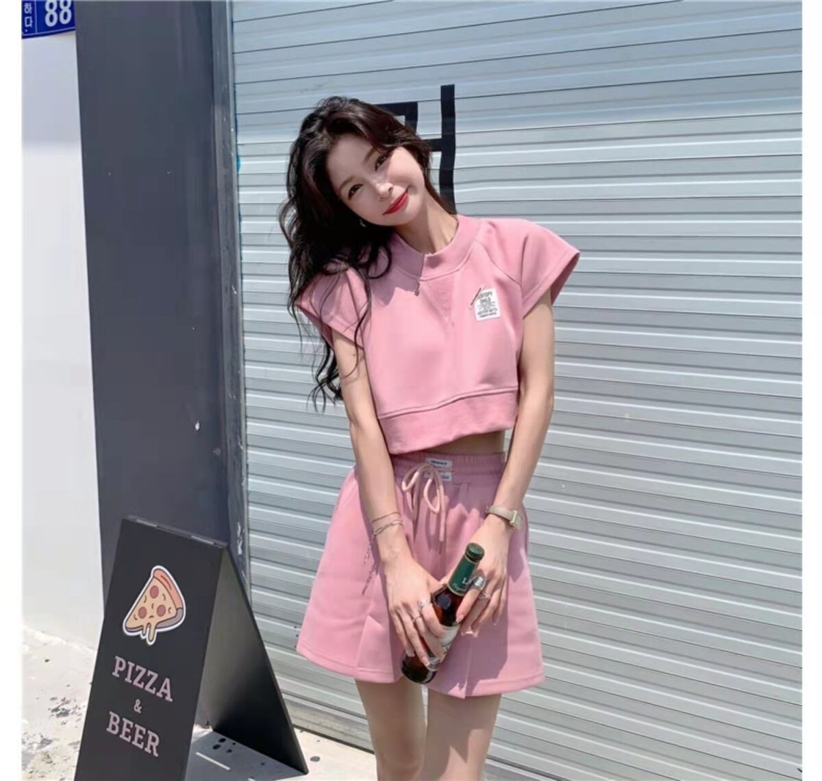 流行新作 美人度アップ 目を奪われる カジュアル 半袖Ｔシャツⅹパンツセット全2色E-9104