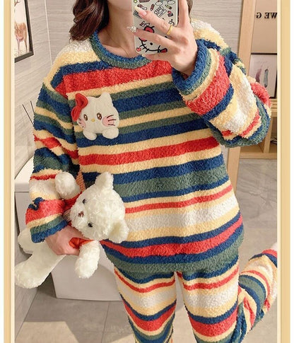 トレンドアイテム 存在感抜群 肌触り抜群 ６種選択 サンゴフリース パジャマ E-12177