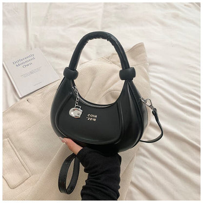 高級感 存在感のある オシャレ度満点 5色選択可 ショルダーバッグ メッセンジャーバッグE-10077