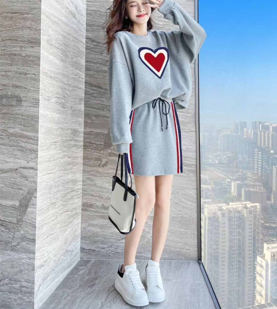 流行新作 カジュアル 目を奪われる トップスⅹミニスカートセットアップE-9156