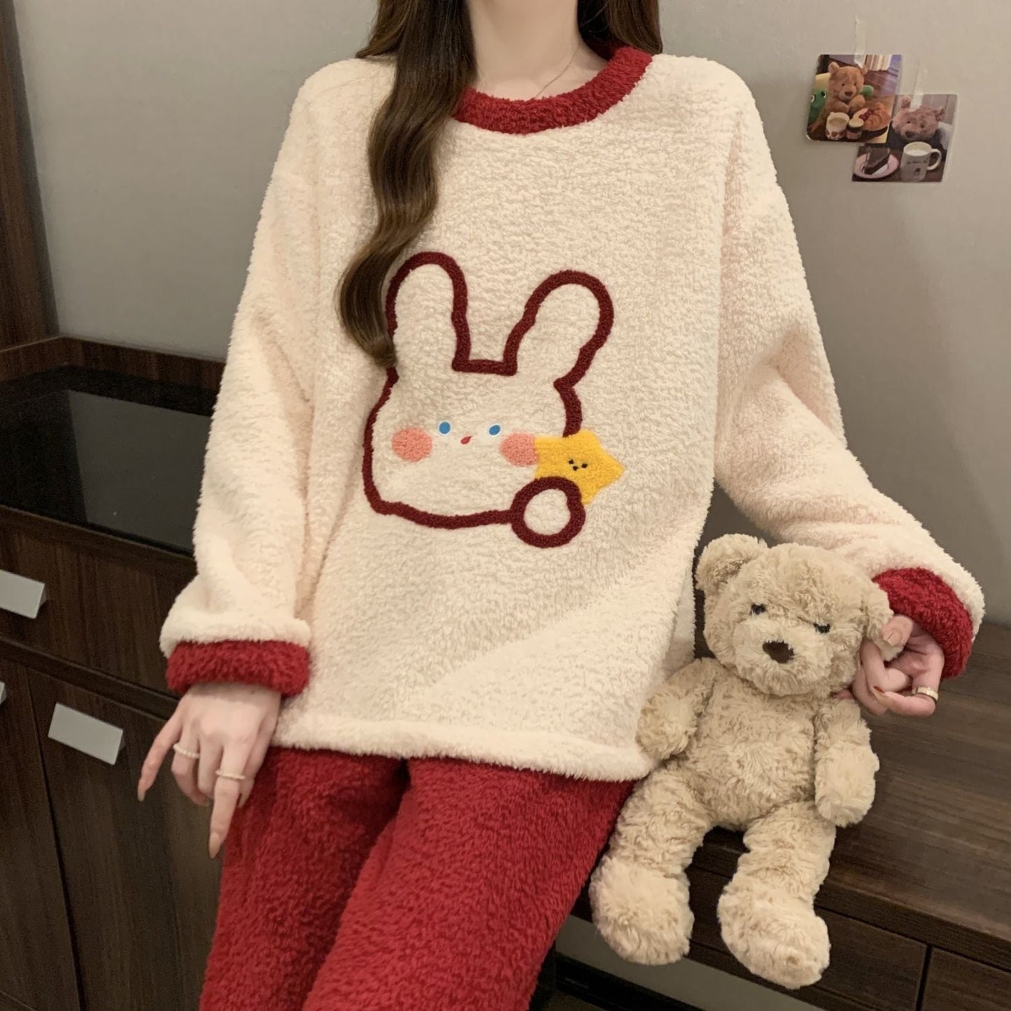 柔らかな肌触りで着心地も楽ちん！モコモコ ルームウェア 全3色 パジャマ 上下セットE-10337