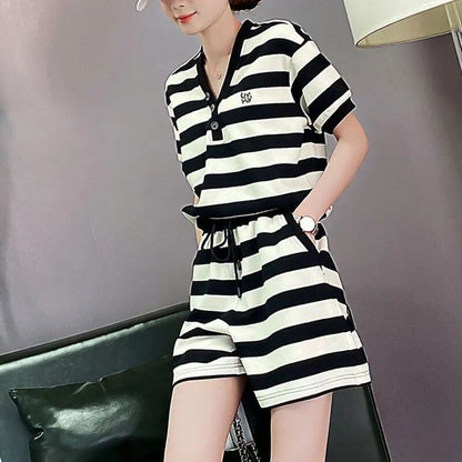 大好評 真夏も快適 定番シンプル カジュアル 半袖 Tシャツ ショートパンツ セットアップ E-9210