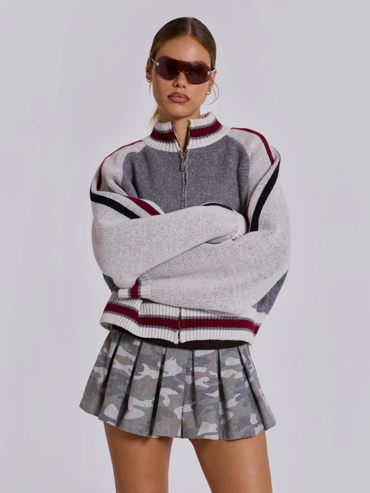 ベストセラーアイテム！ スタイルアップ効果抜群 話題沸騰中 ニットトップスE-10544