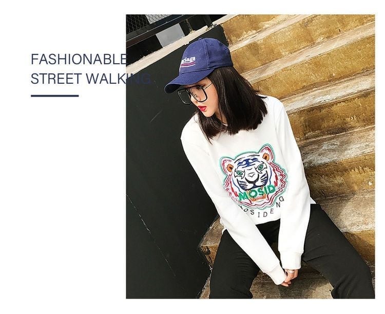 超人気商品トラ柄刺?ロゴスウェットトップス全3色E-4235