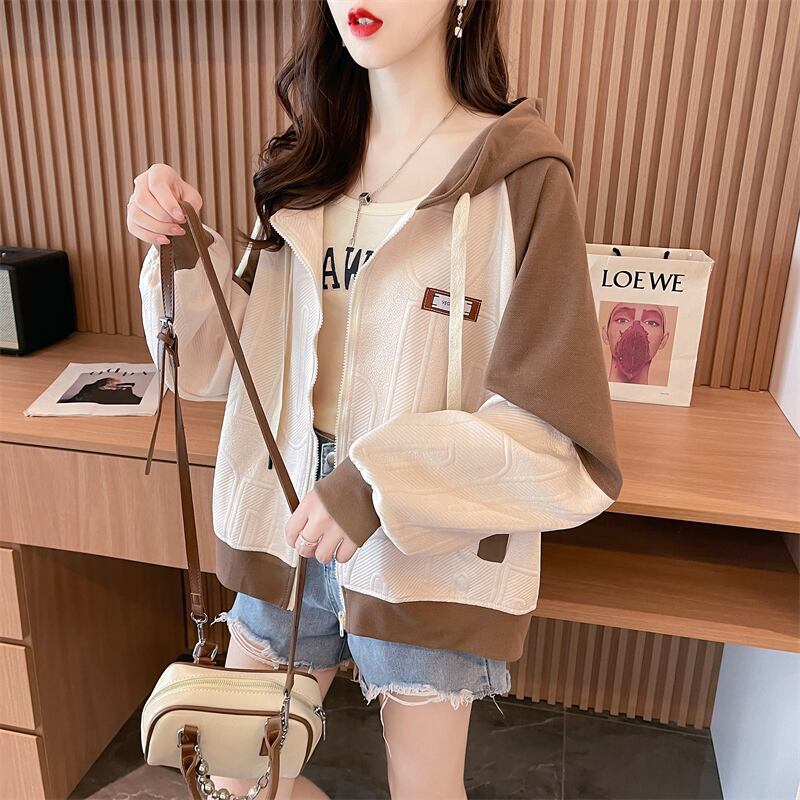 今季マストバイ トレンドアイテム 存在感抜群 アバンギャルド 切り替え 2色選択 パーカー トレーナー レディース フード付き カーディガン E-9551