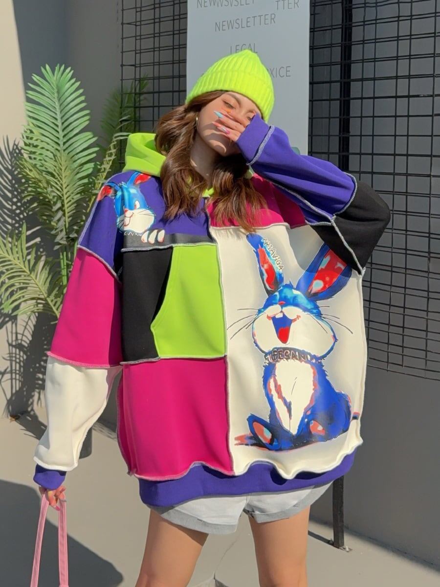 話題沸騰中 トレンドアイテム 存在感抜群 カラーマッチング 切り替え プリント2色選択 パーカー E-9906