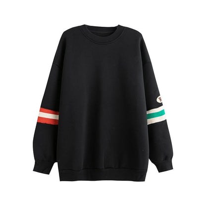 着?せ 切り替えブラック 星柄グラフィックロゴ スウェットE-4373