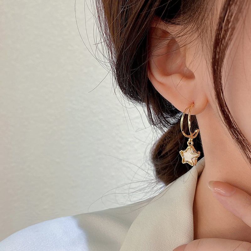 オシャレ度満点 知的で品の良い 個性的なデザイン イアリング アクセサリー＜ins-2899＞