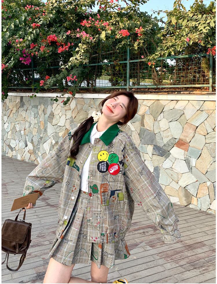 売り切れ必至 ジャージ+ カジュアル 短いスカート セットアップ E-10776