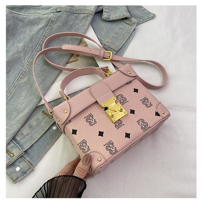 都市ファッショ デザイン オシャレ 高見えデザイン 4色選択可 ショルダーバッグ メッセンジャーバッグE-9899