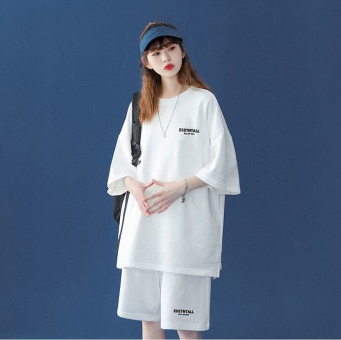 【半額セール】早い者勝ち  男女兼用 半袖Ｔシャツⅹパンツセット全4色E-6549