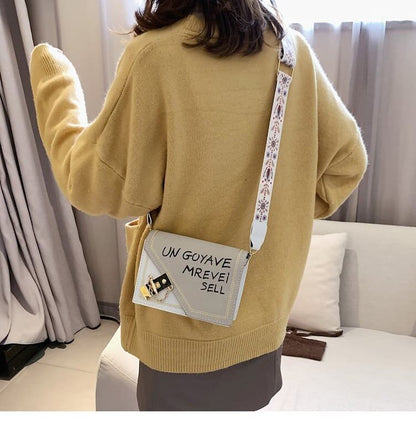 in'E  大人気ショルダーバッグ E-1401