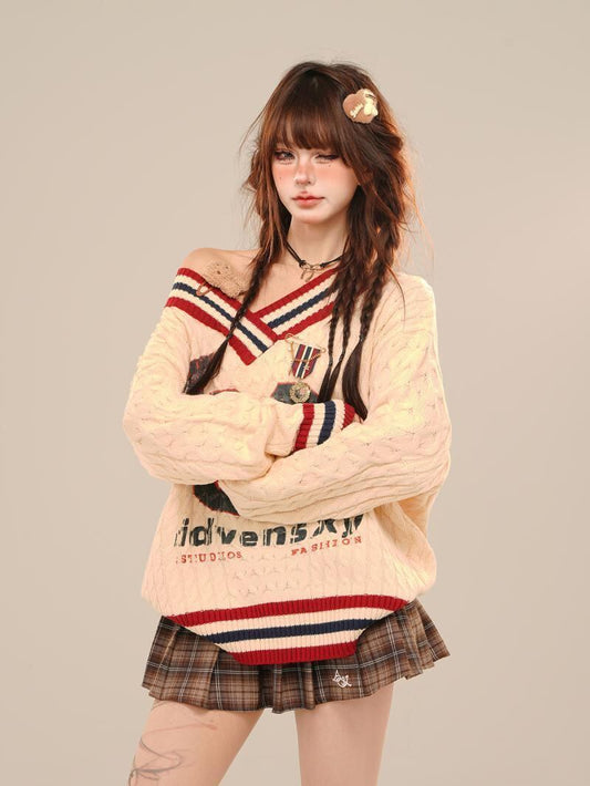 ふわふわグラフィックロゴボアニットE-9836