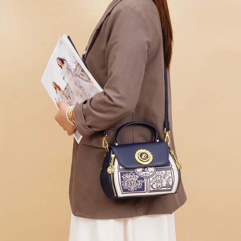 売り切れ必至 ショルダーバッグ 2色選択可 メッセンジャーバッグE-10075