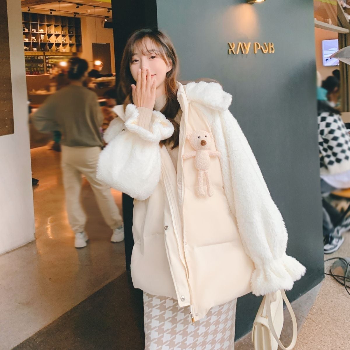 美人度アップもこもこボア厚手 3色 アニマルパーカー もこもこパーカーコートE-12384