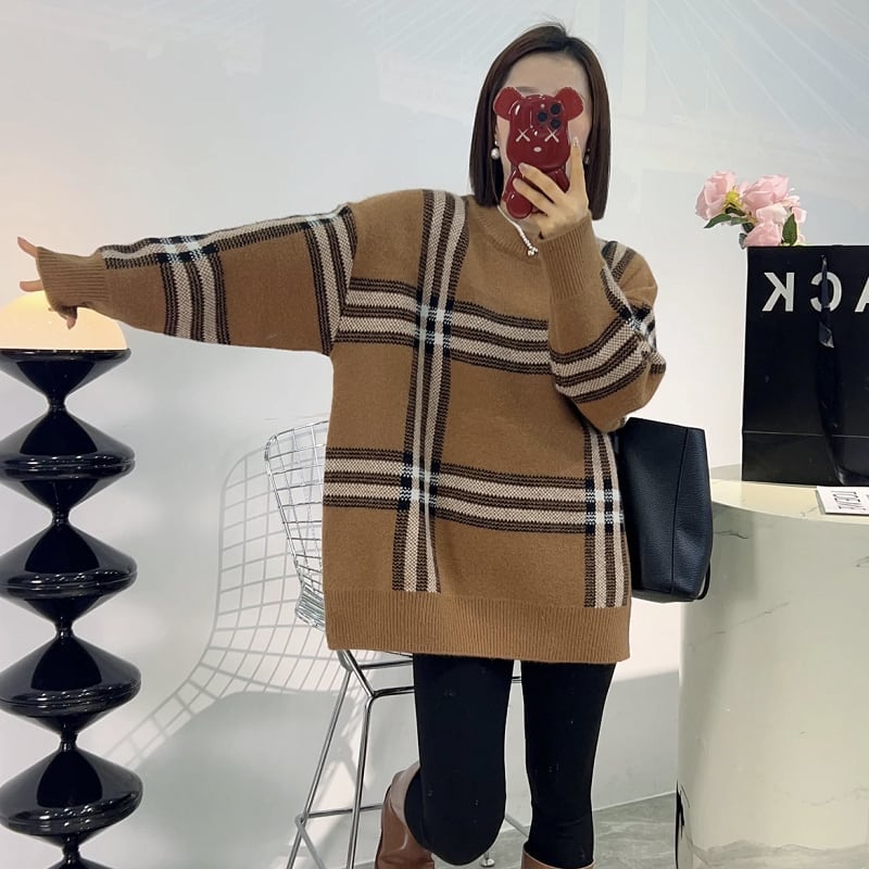 新作 着?せ厚手ゆったりニットセーター カーキ色トップスiEf-4597