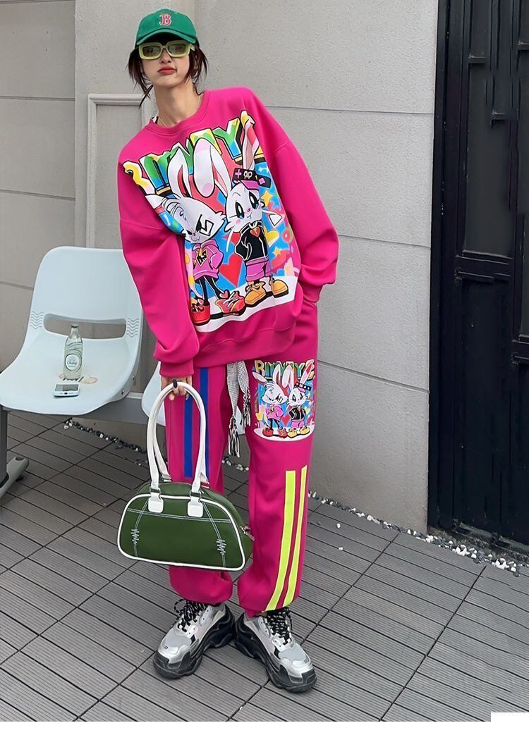 スタイルアップ効果抜群 プリント 高見えデザイン 2色選択 パーカー＋ショートパンツ セットアップE-9443