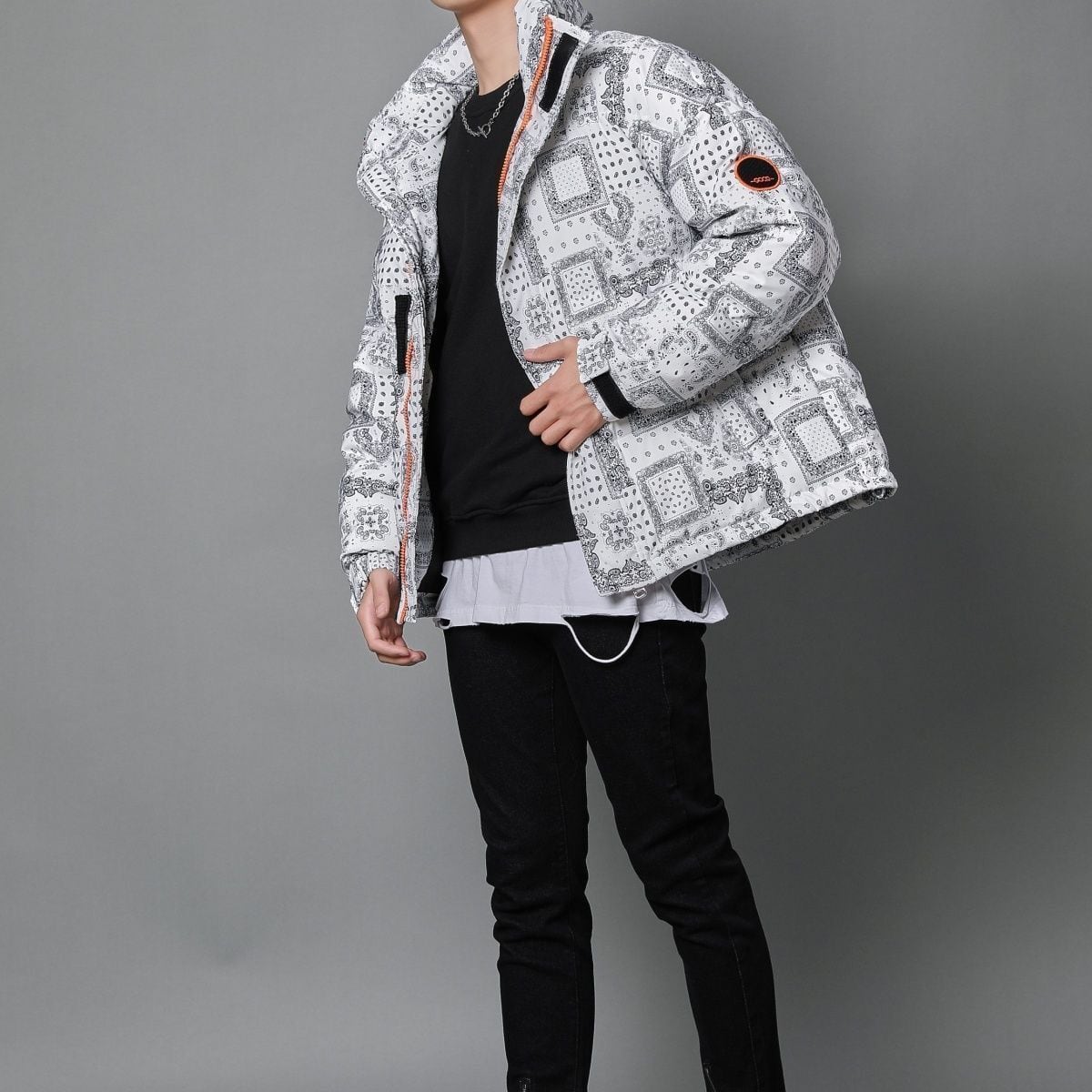 激安販売中 数量限定 冬服 ダウン  暖かい 撥水加工 男女兼用 3色展開 ダウンジャケットE-12621