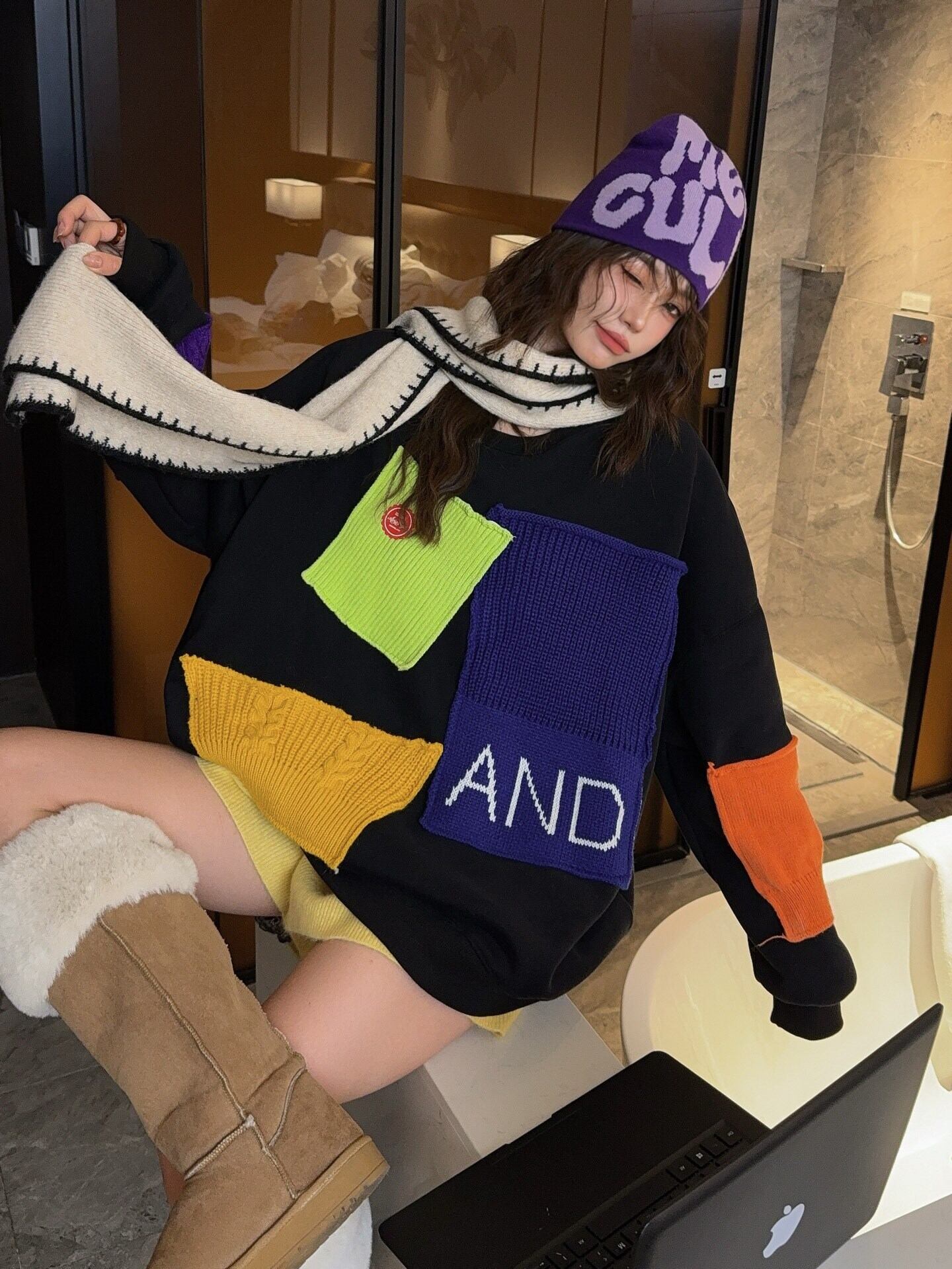 美人度アップ  キュート  柔らかくて優しい印象  カジュアル   3色 スウェット  E-12213