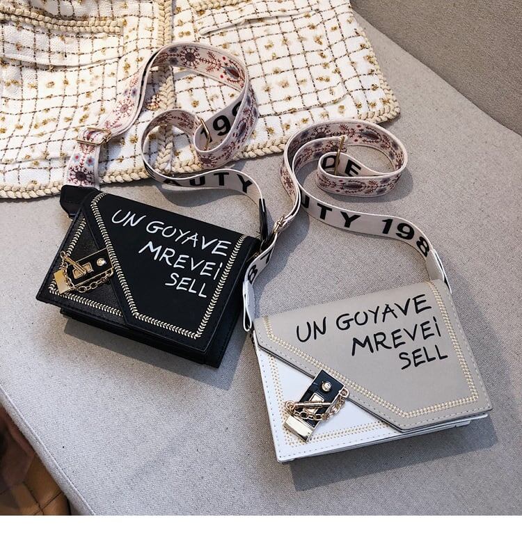 in'E  大人気ショルダーバッグ E-1401