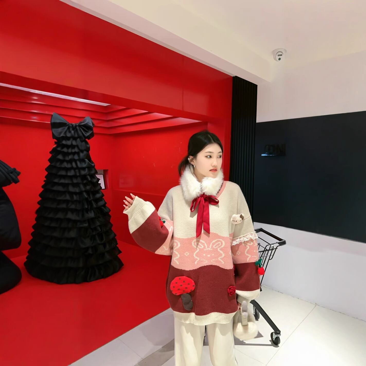 人気爆発中 トレンドアイテム 存在感抜群 大人可愛い カラーマッチング 2色選択ニットトップスE-10584