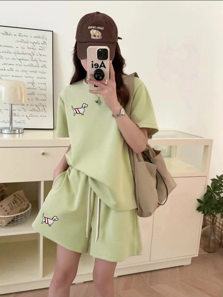 人気上昇中 着心地良い 真夏も快適 カジュアル 全5色 半袖 Tシャツ ショートパンツ セットアップ E-9216