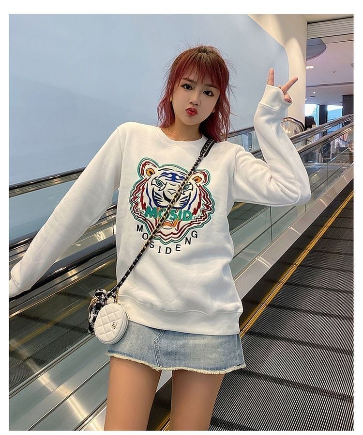 超人気商品トラ柄刺?ロゴスウェットトップス全3色E-4235