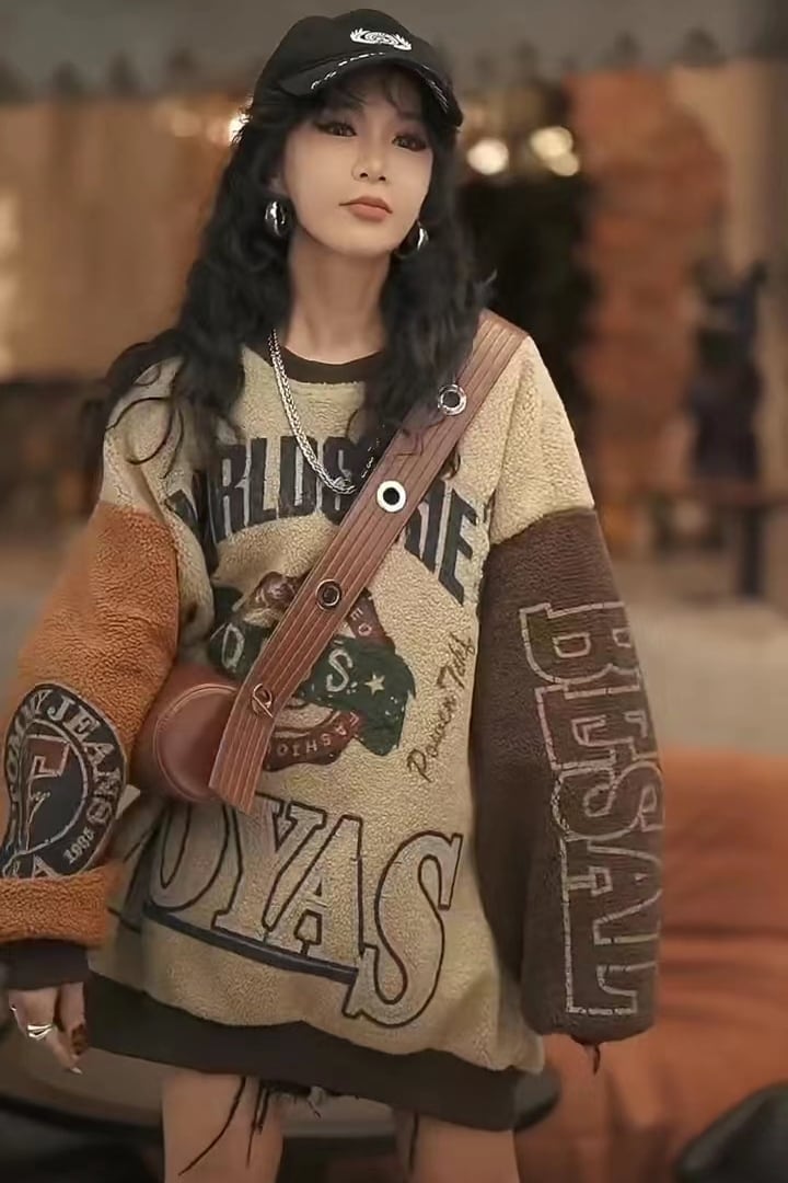 超人気商品刺?ロゴ配色   切り替えボアスウェットE-4389