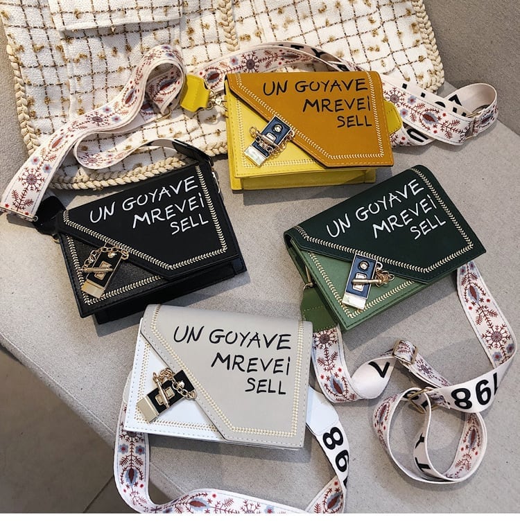 in'E  大人気ショルダーバッグ E-1401