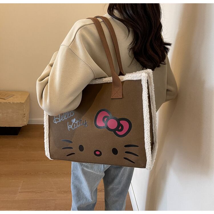 売れ筋 オシャレ 都市ファッショ デザイン 高見えデザイン 4色選択可 ショルダーバッグ メッセンジャーバッグE-10366