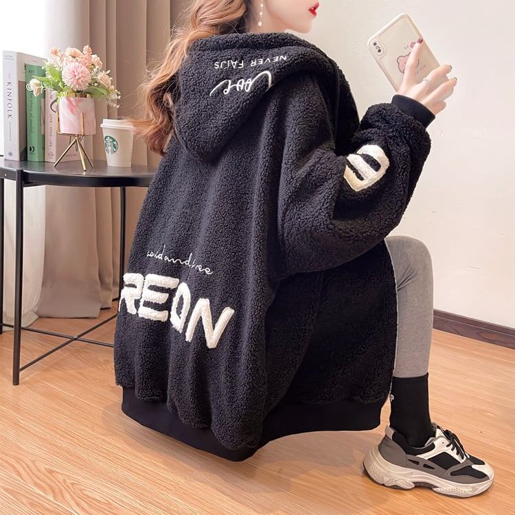 好感度UPアルファベットロゴボアフルジップパーカー 厚手トップス 全4色 E-4443