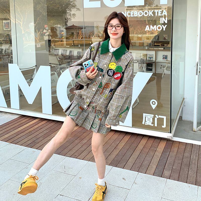 売り切れ必至 ジャージ+ カジュアル 短いスカート セットアップ E-10776