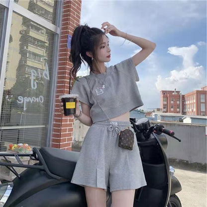 流行新作 美人度アップ 目を奪われる カジュアル 半袖Ｔシャツⅹパンツセット全2色E-9104